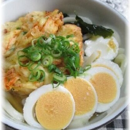 かき揚げうどん、そういえば・・以前作ったことがありました（ｖｖ）　あつあつのかき揚げをのせたおうどん、とっても美味しかったです～♪　ご馳走さま＾＾*